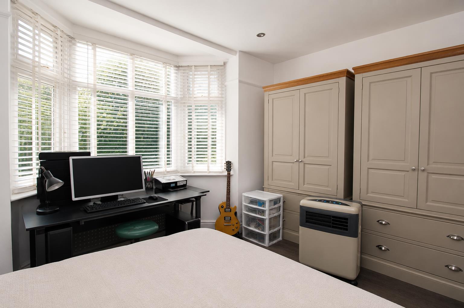 Beechwood Avenue, Tilehurst, Reading